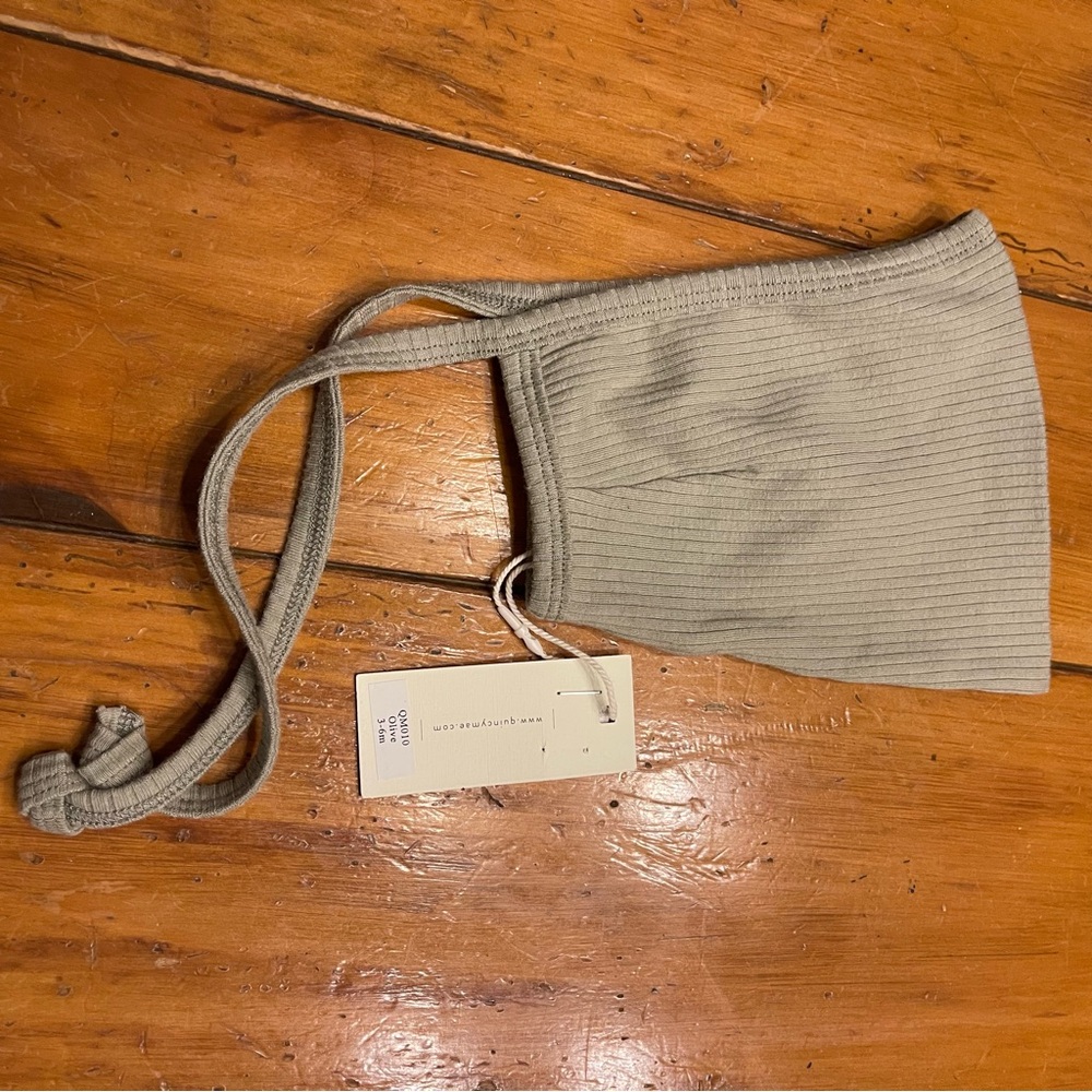 Quincy Mae Ribbed Pixie Bonnet in Olive. Size 3-6M NWT